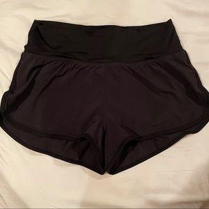 Lululemon Mid-Rise Short